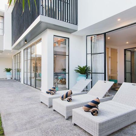 Villa Como Close To Finns Beach Club Kuta  Exterior photo